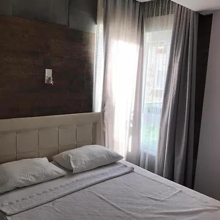 Remarkable 2-Bed Apartment *