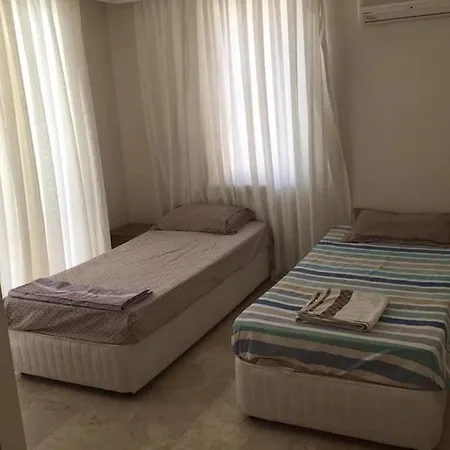 Lejlighed Remarkable 2-Bed Apartment *