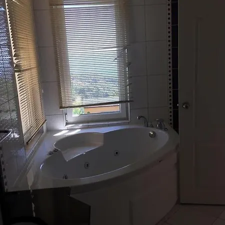 Appartement Remarkable 2-Bed Apartment